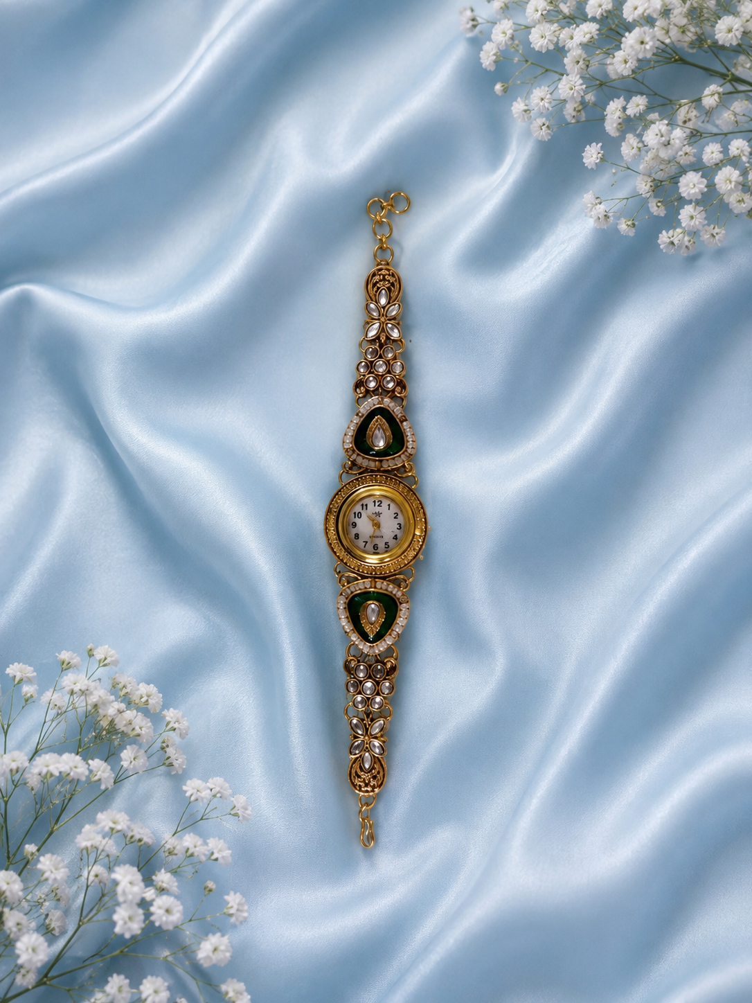 Kundan stone with green enamel